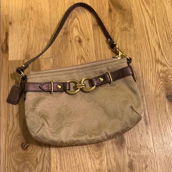 Wristlet - Picture 3 of 3